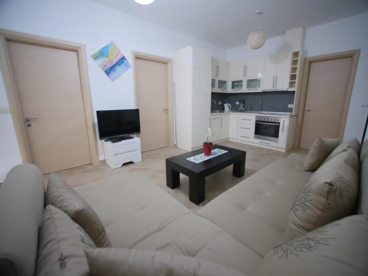 Sunset Apartment Saranda Bay Exterior photo