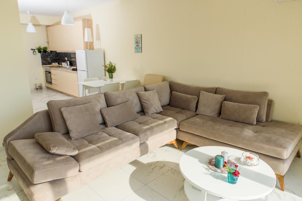 Sunset Apartment Saranda Bay Exterior photo