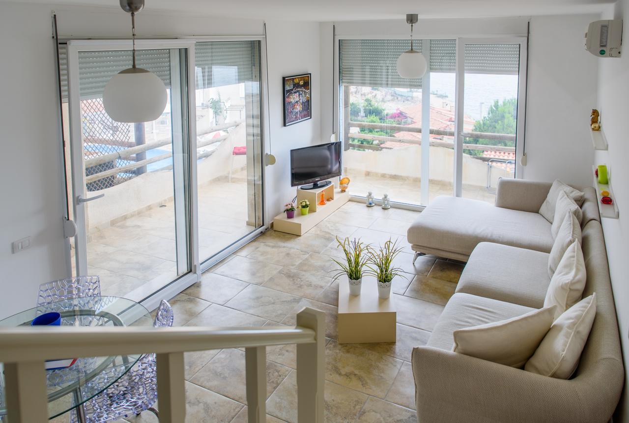 Sunset Apartment Saranda Bay Exterior photo